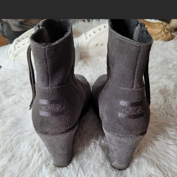 Tom’s Grey Suede Wedge Booties - Picture 3 of 3
